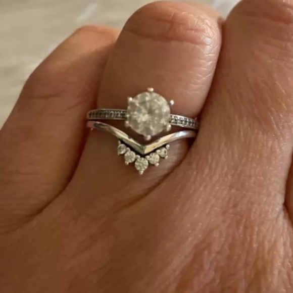 925 Sterling Silver Cubic Zirconia Stackable Enhan - Picture 2 of 8